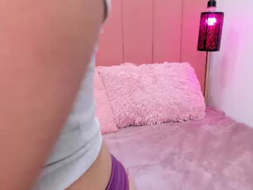 abril adams 