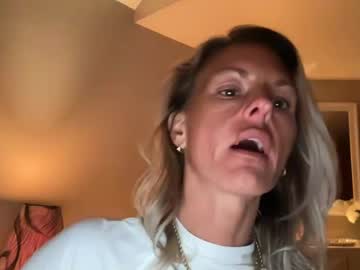 hotmommy cums