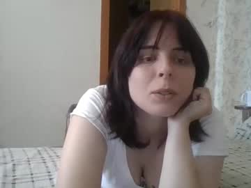 julia357743