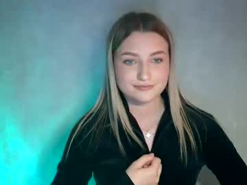mia moon27