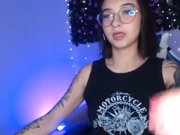 niki foxy