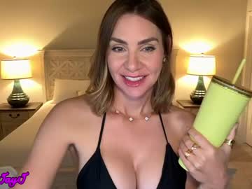 queenjayj